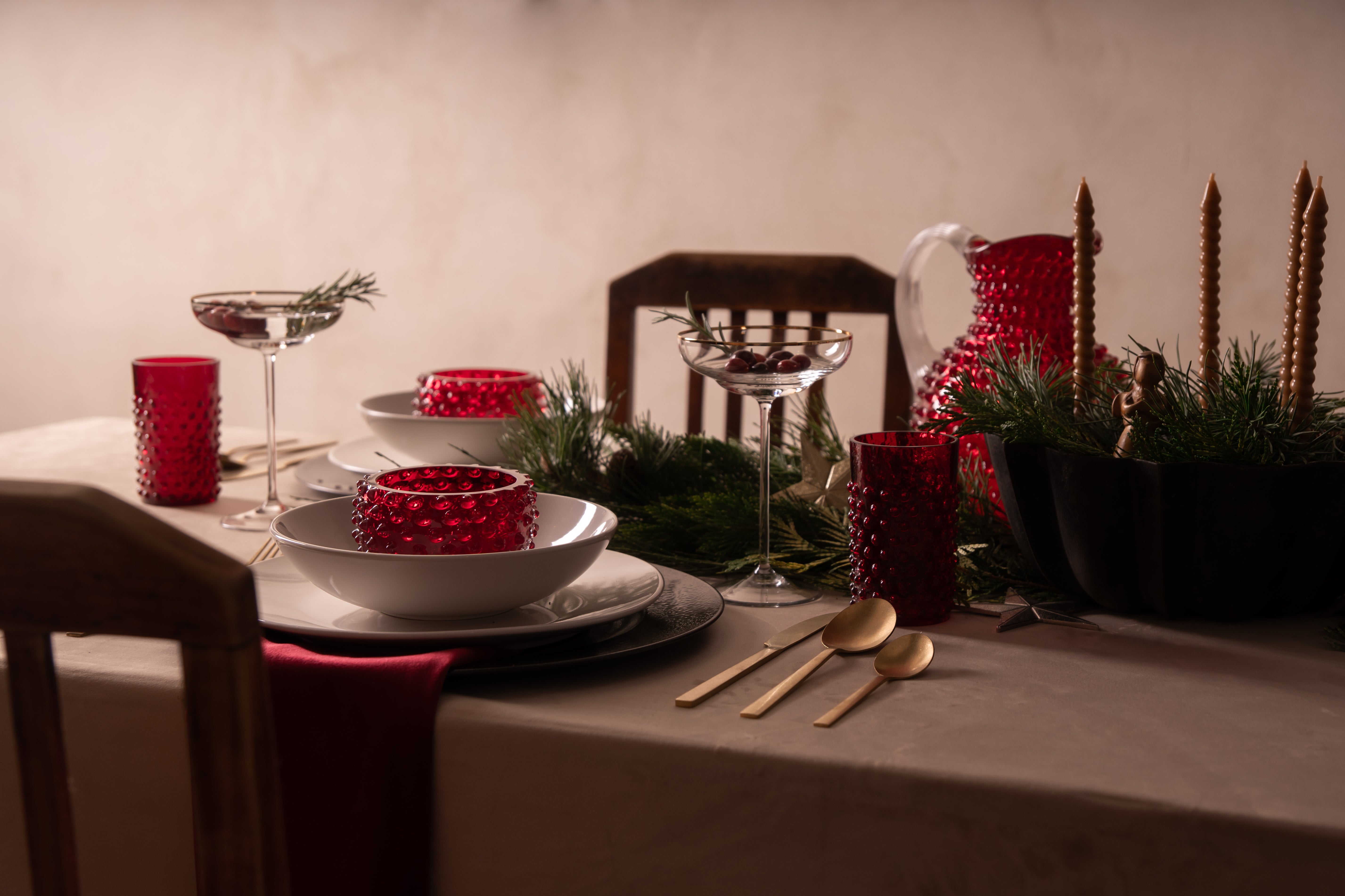 Klimchi Underlay Garnet  Hobnail Jug 2L
